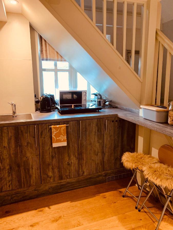 Bootmenders B&B Petersfield Exterior foto